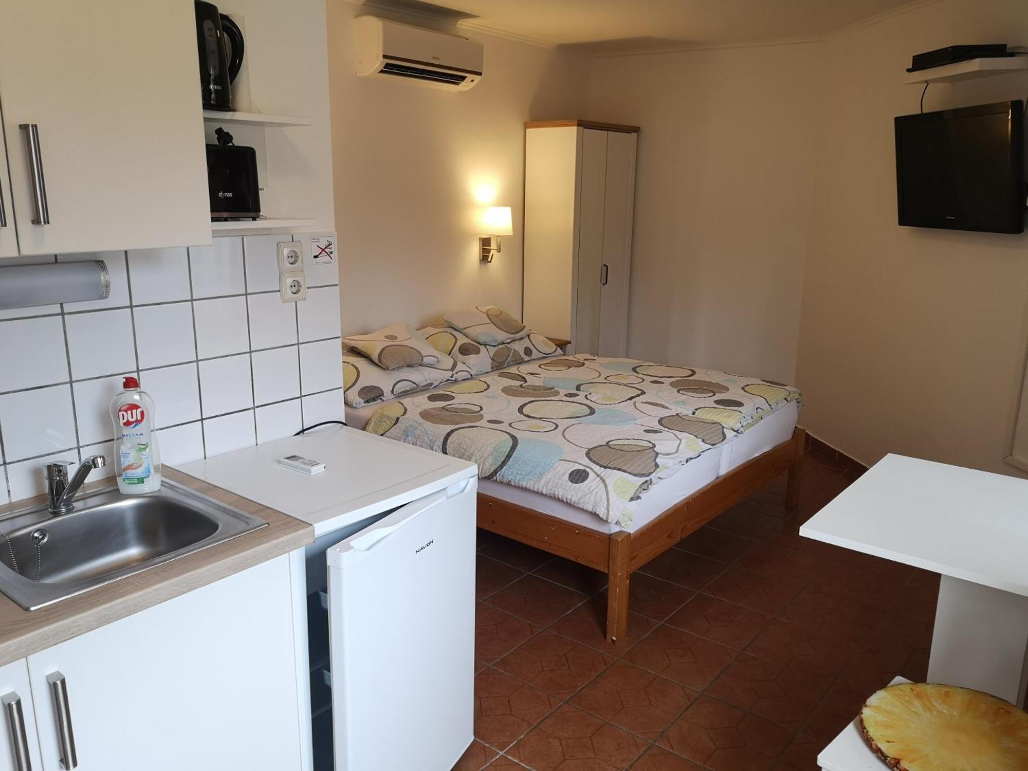 Mosonmagyaróvár Apartman Kaszas Garden מראה חיצוני תמונה