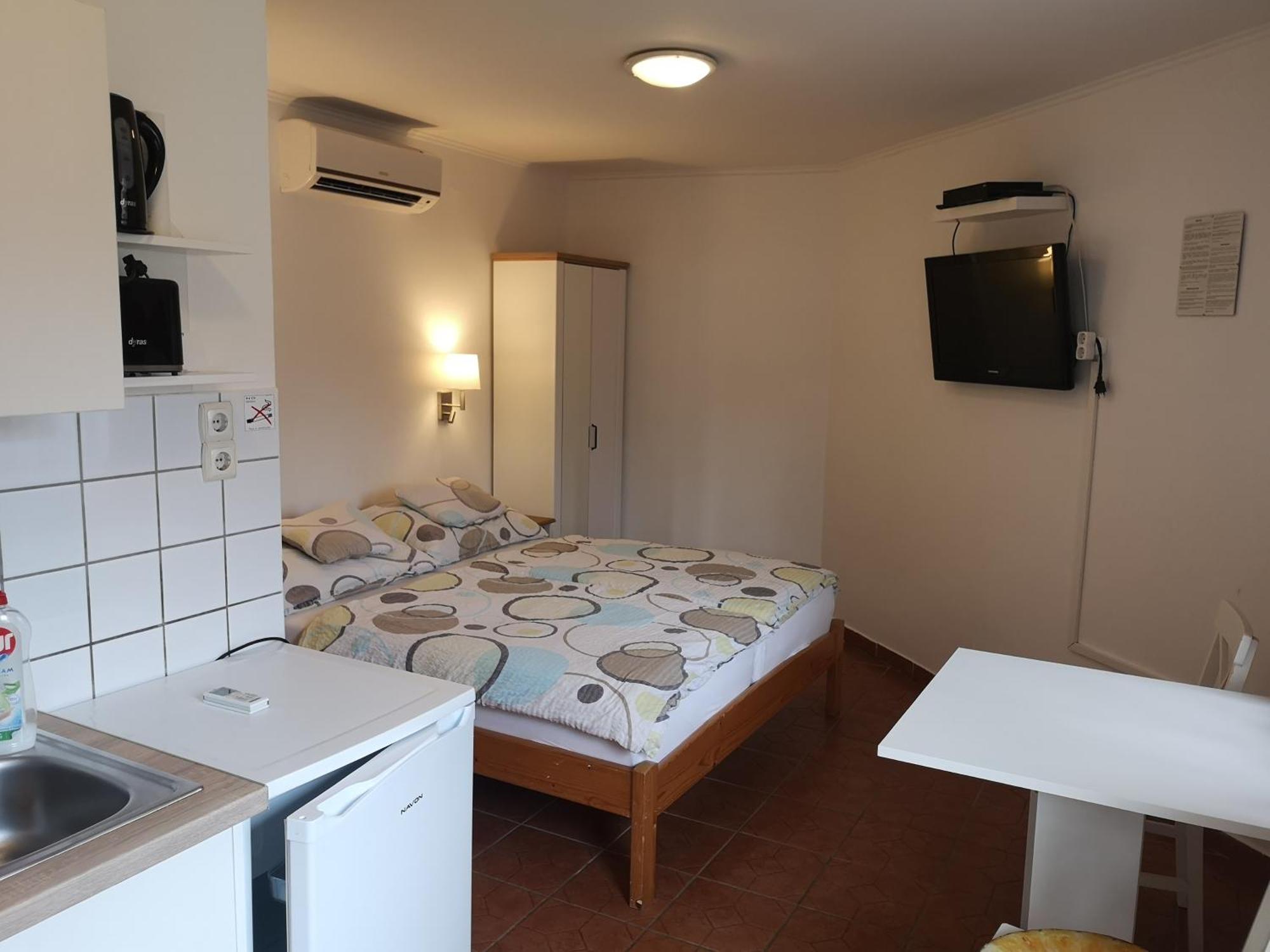 Mosonmagyaróvár Apartman Kaszas Garden מראה חיצוני תמונה