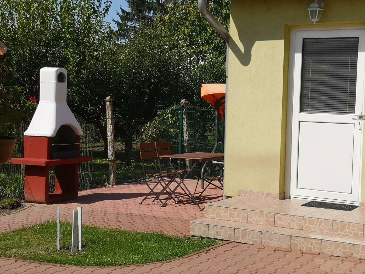 Mosonmagyaróvár Apartman Kaszas Garden מראה חיצוני תמונה